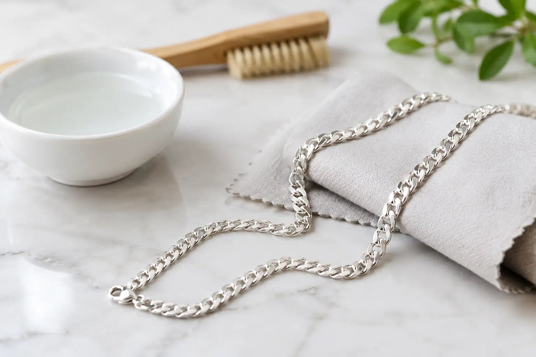 Silver Jewellery Care for Bright 925 Chains