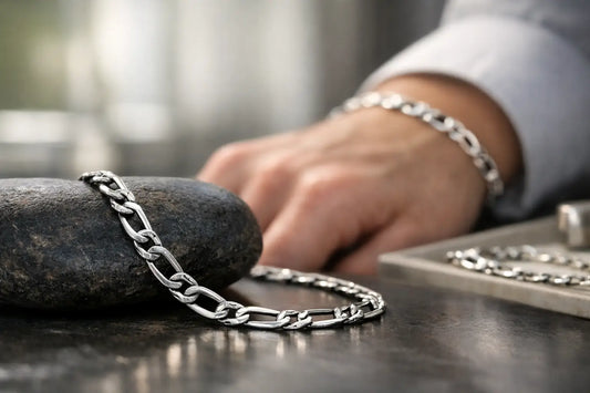 What Is a Figaro Chain? Style and Structure