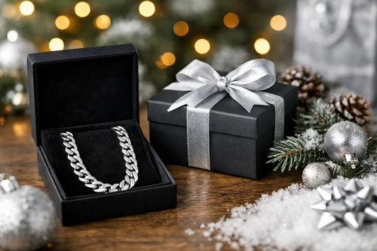 Silver Chain for Men: Christmas Gift Guide