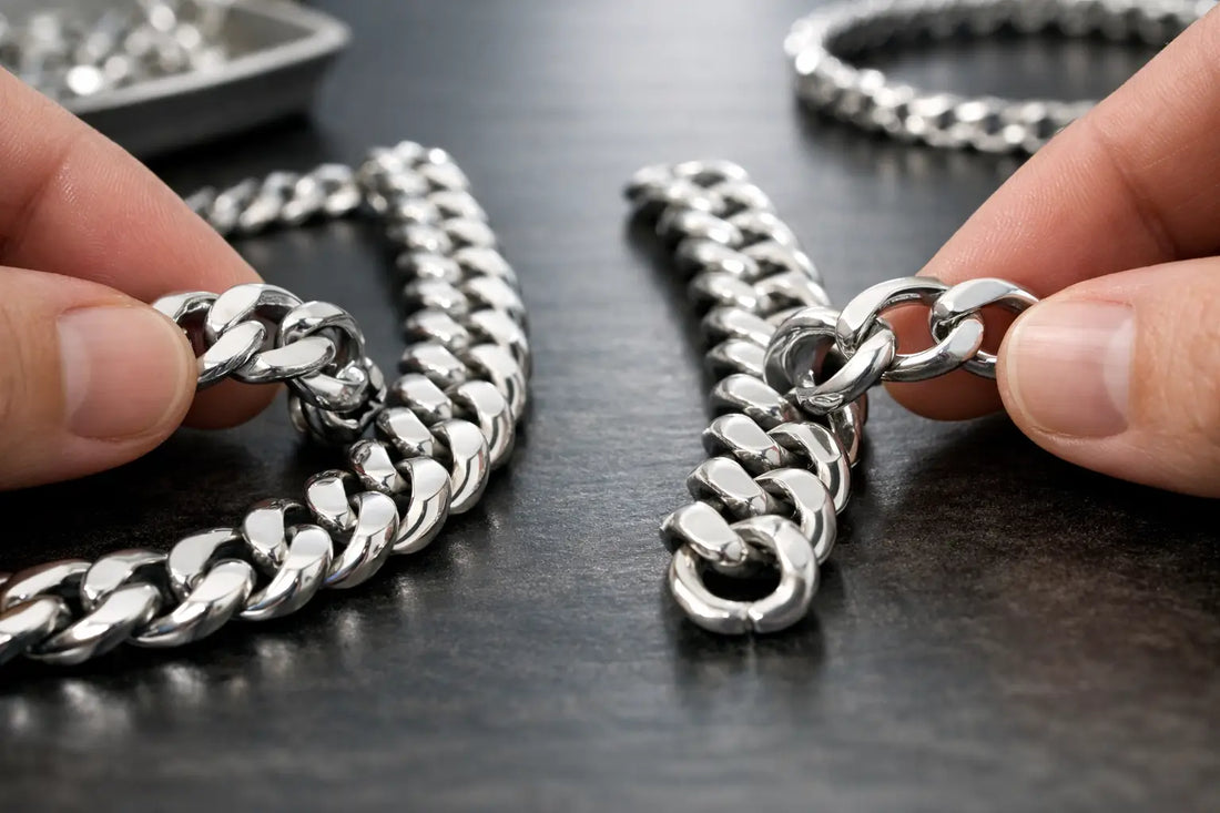 Solid Silver vs Hollow Chain: What to Buy